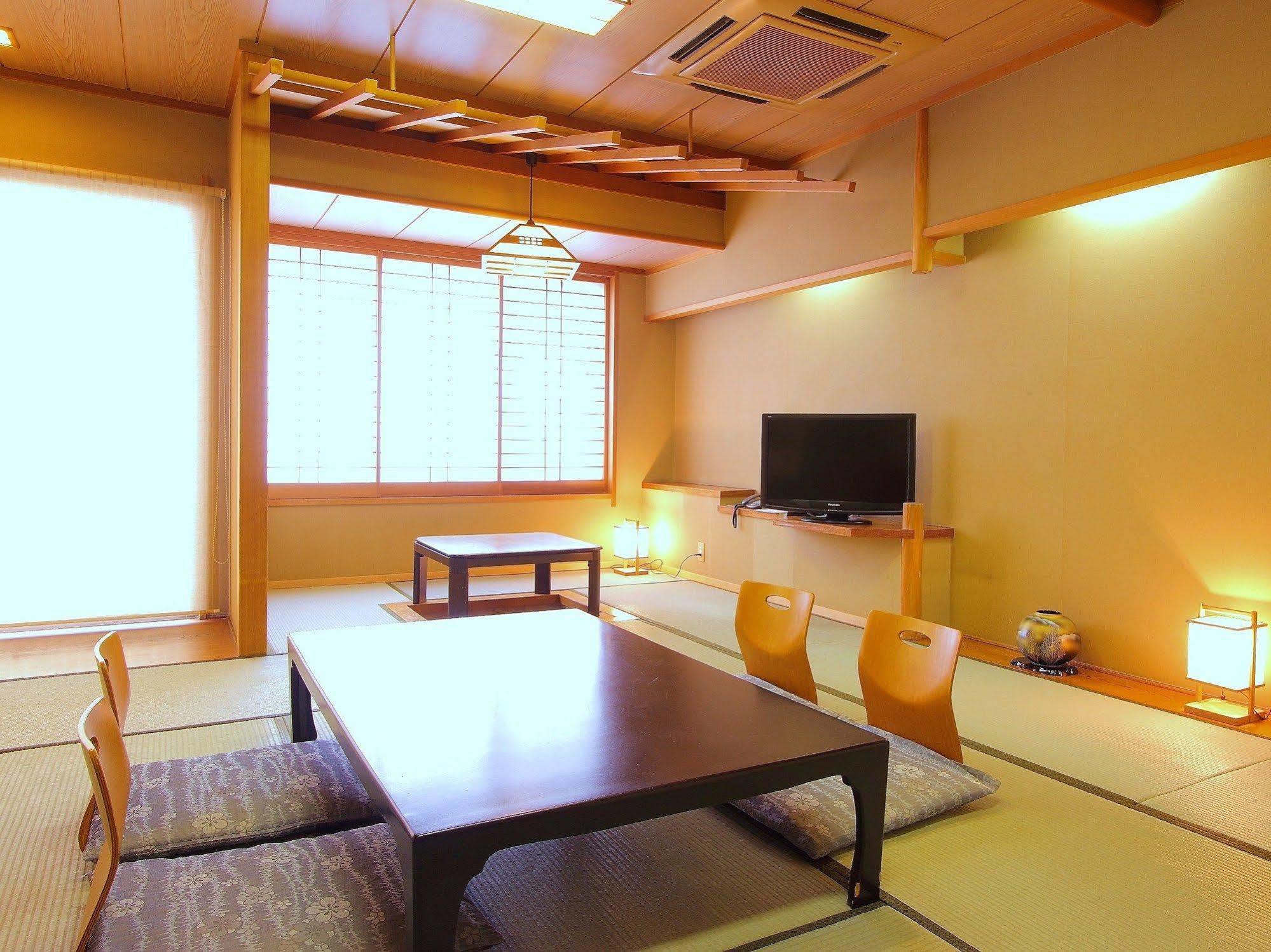 Isawa View Hotel Fuefuki Екстериор снимка